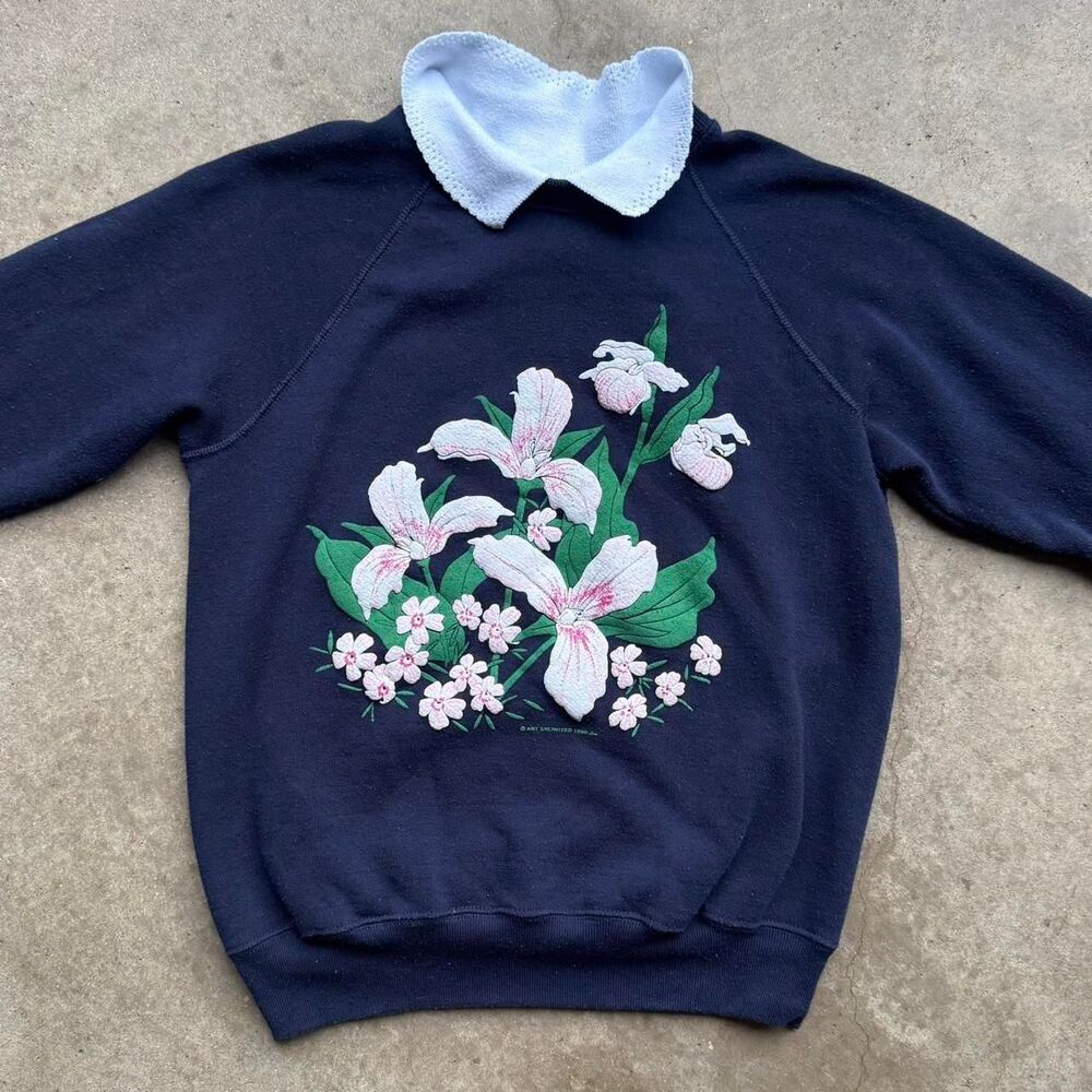 Lee Women's Navy and Blue Sweatshirt